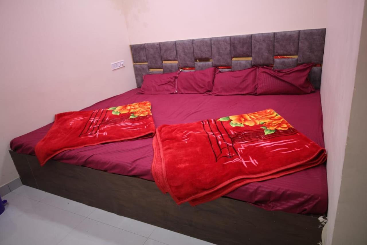 Hotel Shree Kalbhairav Kripa อุจเจน ภายนอก รูปภาพ